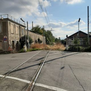 Sulla sinistra l'area Elettrodi di Pinerolo