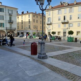 Piazza Facta, luogo dell’aggressione a Pinerolo