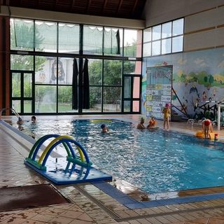 Pinerolo: il Comune prorogherà la gestione della piscina per un anno