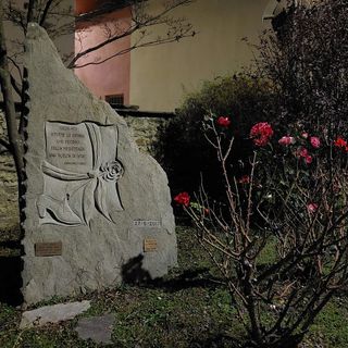 Il monumento per le donne della Resistenza