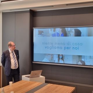 Il professor Mario R. Cappellin durante l’inaugurazione della nuova sede