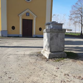 La croce abbattuta a Quintanello