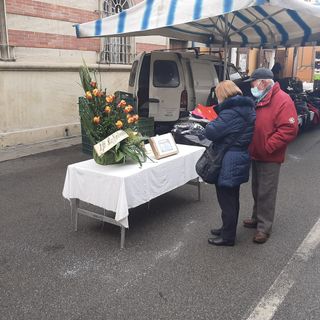 Il ricordo al mercato di Vigone del pescivendolo di Piossasco