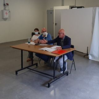 Da sinistra Carla Debenedetti (coordinatrice infermieristica), Adriano Rosano (direttore Centro servizi) e Claudio Restagno (presidente Centro servizi)