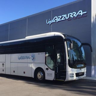 Bus turistici, 25mila posti di lavoro a rischio per il coronavirus