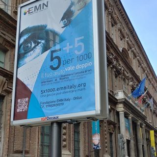 La campagna &quot;5+5x1000 alla Fondazione EMN Italy Onlus&quot; di fronte al Museo Egizio di Torino