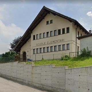 La scuola di Lusernetta intitolata a Turati