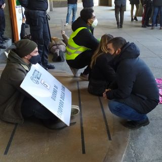 Emergenza climatica, nuova azione di Extinction Rebellion davanti al Palazzo della Regione