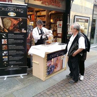 Il prosciutto Crudo di Cuneo DOP nella dieta mediterranea: sempre meno sale, sempre più gusto