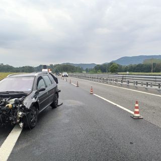 Strade scivolose per la pioggia: tre incidenti in tangenziale e in autostrada da Pinerolo a Ivrea