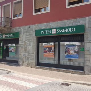 Installazione di erogatori di gel igienizzante in tutte le Aree Self del Gruppo Intesa Sanpaolo