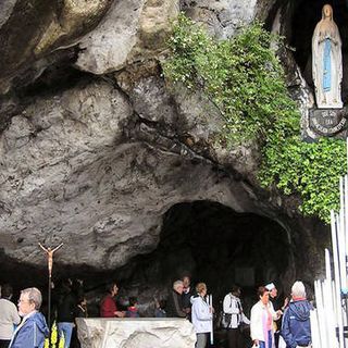 A Lourdes, per i 162 anni dalla prima apparizione, con la Polaris Viaggi e la Pro Loco Bagnolo Piemonte