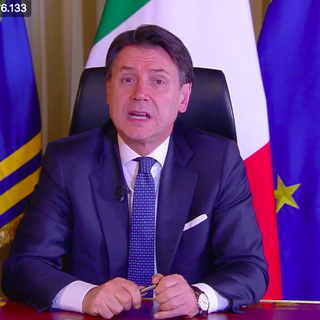 Coronavirus, il Governo dà un nuovo giro di vite: stop a tutti i negozi che non siano alimentari o essenziali. Cirio: &quot;Grazie per averci ascoltato&quot;