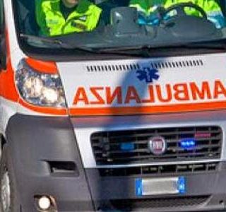 Piossasco, scontro tra due auto: conducenti ricoverati in codice giallo