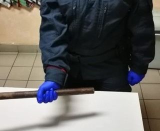 Tenta di uccidere il padre che si rifiuta di dargli dei soldi: arrestato un 44enne di Rivalta [VIDEO]