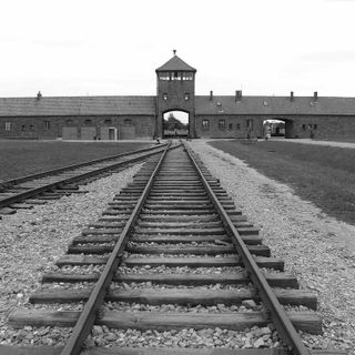 Il binario di Auschwitz-Birkenau