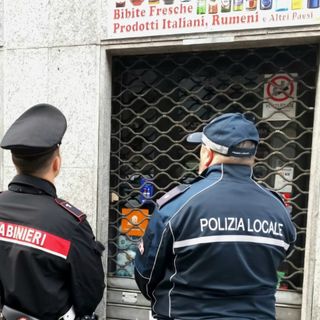 Carabinieri e Polizia locale sospendono per tre mesi la licenza a minimarket di Nichelino Carabinieri e Polizia locale sospendono per tre mesi la licenza a minimarket di Nichelino