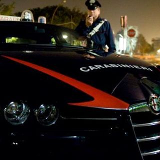 Controlli a tappeto dei carabinieri per verificare la sicurezza sul lavoro (foto di archivio)