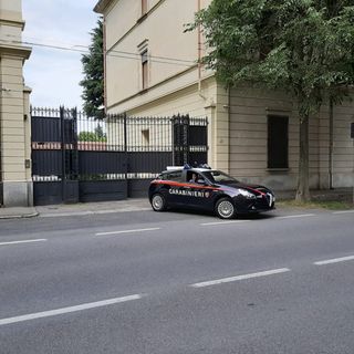 Tragedia di Volvera, in prognosi riservata la figlia 29enne ferita a colpi di pistola dal padre