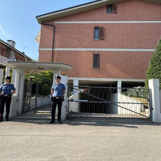 Femminicidio a Rivalta: uomo uccide la moglie poi si suicida gettandosi nel lago di Avigliana