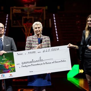 consegna assegno Final Eight