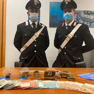 Per evitare le multe Covid, la droga arrivava a domicilio: arrestati due corrieri con un chilo di stupefacenti [VIDEO]