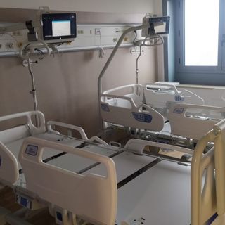 In Piemonte il Covid &quot;rallenta&quot;: calano ancora i ricoveri in ospedale