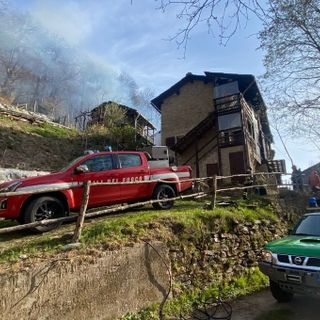 vigili del fuoco in azione