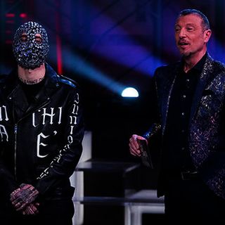 "Il rapper istiga la violenza verso le donne": torinese querela Junior Cally, Amadeus e la Rai