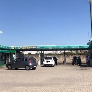 L'auto si può lavare senza incorrere in sanzioni. Vittoria delle associazioni dei lavaggisti