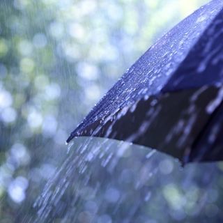 Meteo, le previsioni del weekend: oggi pioggia, poi bel tempo e temperature in rialzo