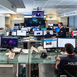 Pedopornografia, revenge porn, truffe online e fake news: con lockdown e smartworking, 1300 interventi nel 2020 per la Polizia postale