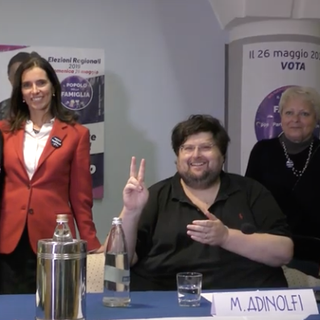 tavolata di personaggi politici