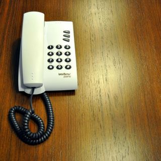 Nichelino, da domani al via servizio di &quot;telefono amico&quot; per gli anziani soli