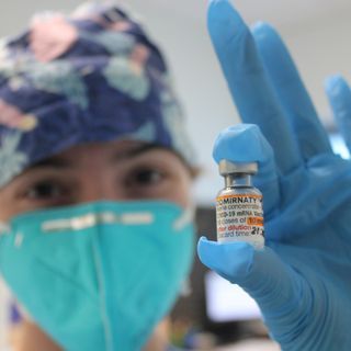 In Piemonte tornano i (nuovi) vaccini anti Covid: a chi sono consigliati e dove sarà consentito farli gratuitamente