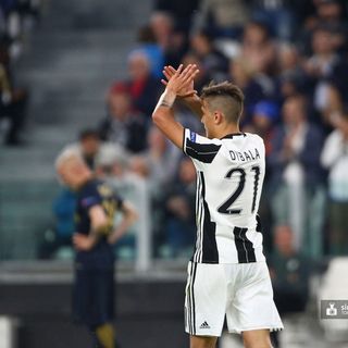 Juve, primo allenamento per Dybala dopo la guarigione. Chiellini: &quot;Giusto il taglio degli stipendi&quot;