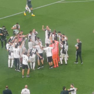 Ronaldo e Bernardeschi firmano la vittoria che vale lo scudetto: la Juve batte la Samp e può festeggiare