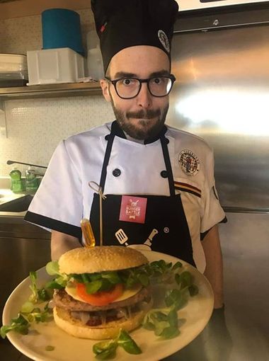 Una finale sfumata per un «un po’ di ’nduja»: “Il vagabondo” di Pinerolo secondo alle selezioni di Burger Battle 2020