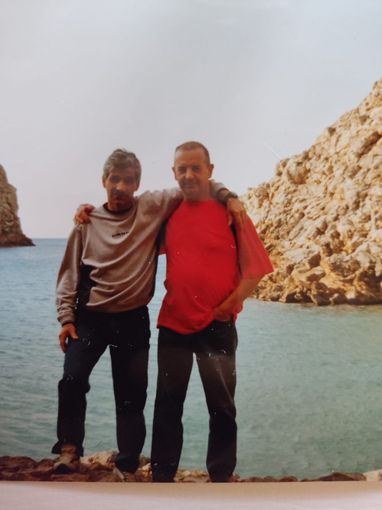 ‘Hombre’, a sinistra, con l’amico Giovanni Pisanu ‘Hombre’, a sinistra, con l’amico Giovanni Pisanu