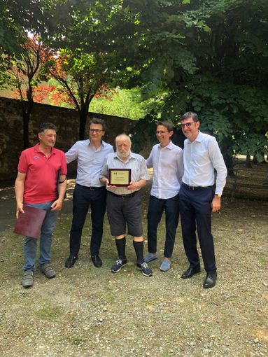 La festa degli ottant’anni di Martina, con la targa consegnata dal Pd La festa degli ottant’anni di Martina, con la targa consegnata dal Pd