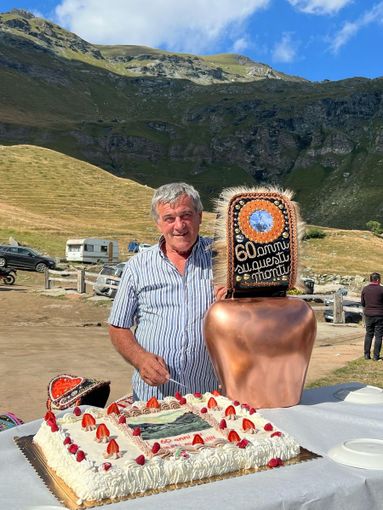 Chiaffredo Agù festeggia i 60 anni di alpeggio al Selleries Chiaffredo Agù festeggia i 60 anni di alpeggio al Selleries
