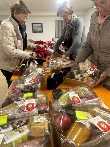 Al lavoro per i pacchetti di Made in Bricherasio