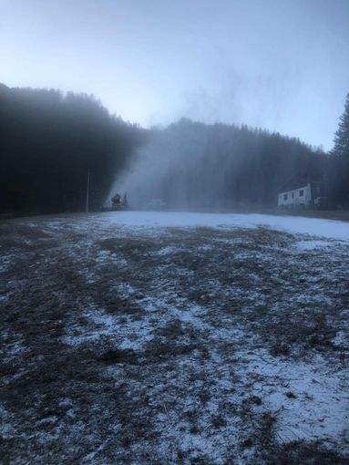 Un flash mob per salvare la stagione dello sci a Prali