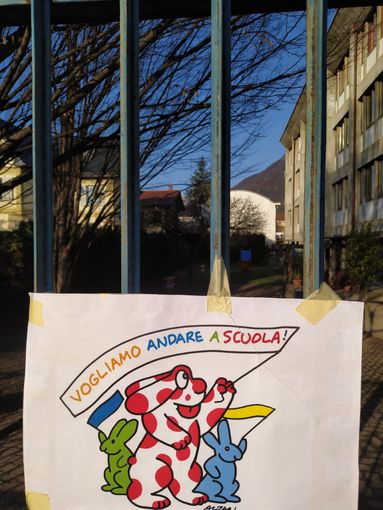 Val Pellice protesta contro la dad Val Pellice protesta contro la dad