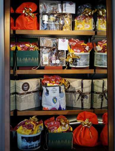 Ansia da regalo? Tra le varie idee, vincono i cesti natalizi Biraghi! Ansia da regalo? Tra le varie idee, vincono i cesti natalizi Biraghi!