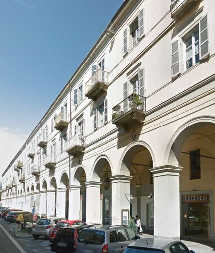 Domani e venerdì pulizia straordinaria dei portici di Pinerolo Domani e venerdì pulizia straordinaria dei portici di Pinerolo