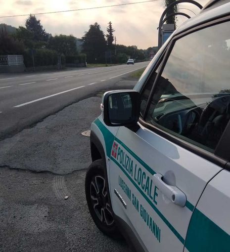 Automobilista e corriere con assicurazione scaduta nel 2025: ripresi i controlli a Luserna San Giovanni Automobilista e corriere con assicurazione scaduta nel 2025: ripresi i controlli a Luserna San Giovanni