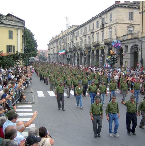 (Foto del raggruppamento del 2005)
