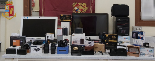 materiale sequestrato materiale sequestrato