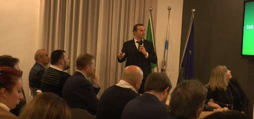 L’intelligenza artificiale per liberare tempo nelle imprese a beneficio dei clienti [VIDEO]